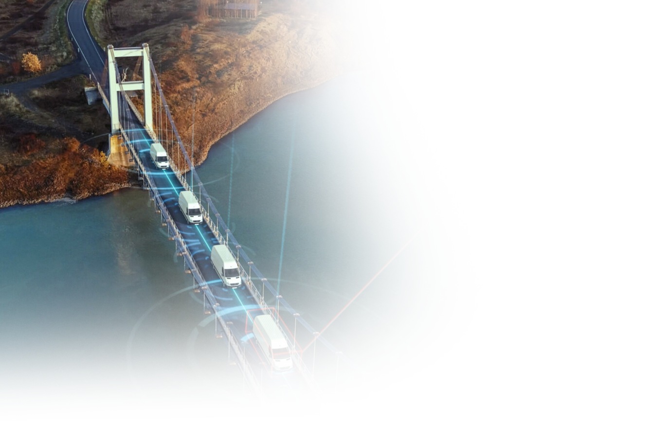 Mehrere Fahrzeuge werden auf einer Brücke mit fortschrittlicher GPS Ortungslösungen überwacht.